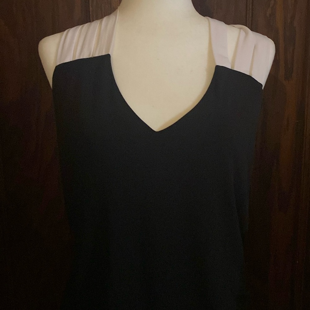Banana Republic Black White Sleeveless High Low Blouse Women's Size XXL .